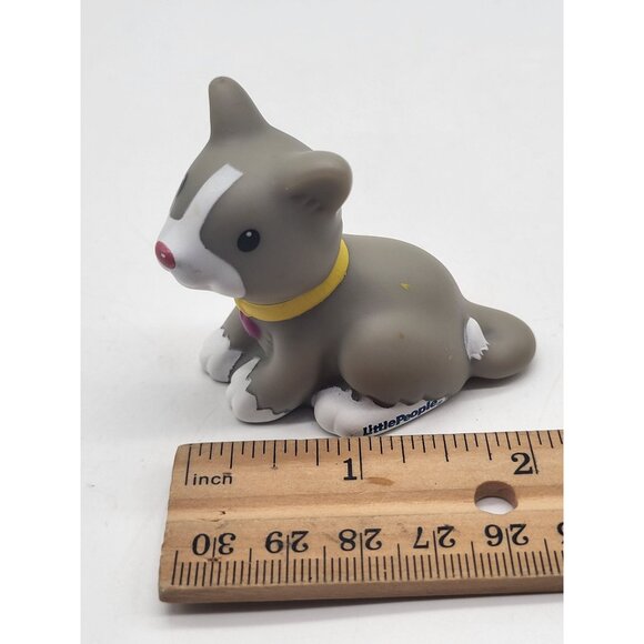 Fisher-Price Little People Tessa's Gray Kitty Y8206 Cat Replacement Figure - Picture 6 of 8